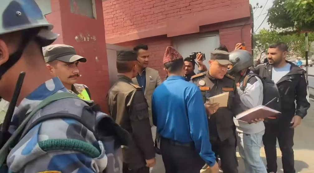KMC Mayor imposes Rs 800,000 fine on Former King Gyanendra, refused delivery