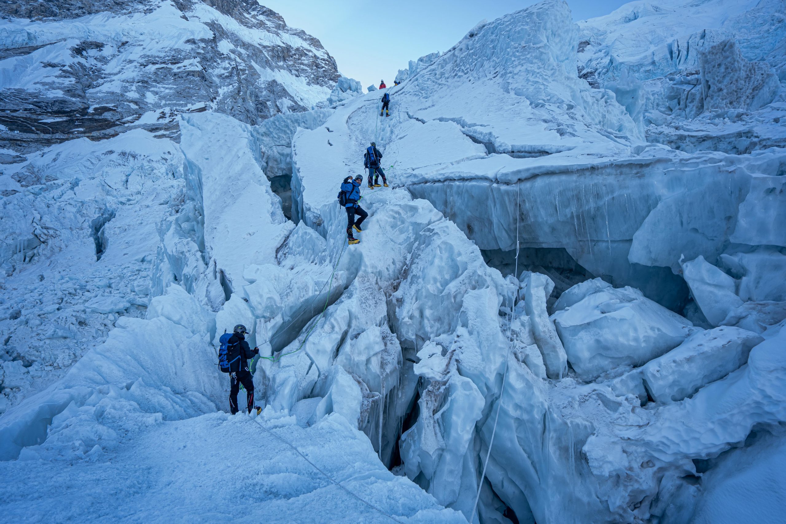 Preparations for Mt Everest expedition accelerated, ‘icefall doctors’ fixing safe route