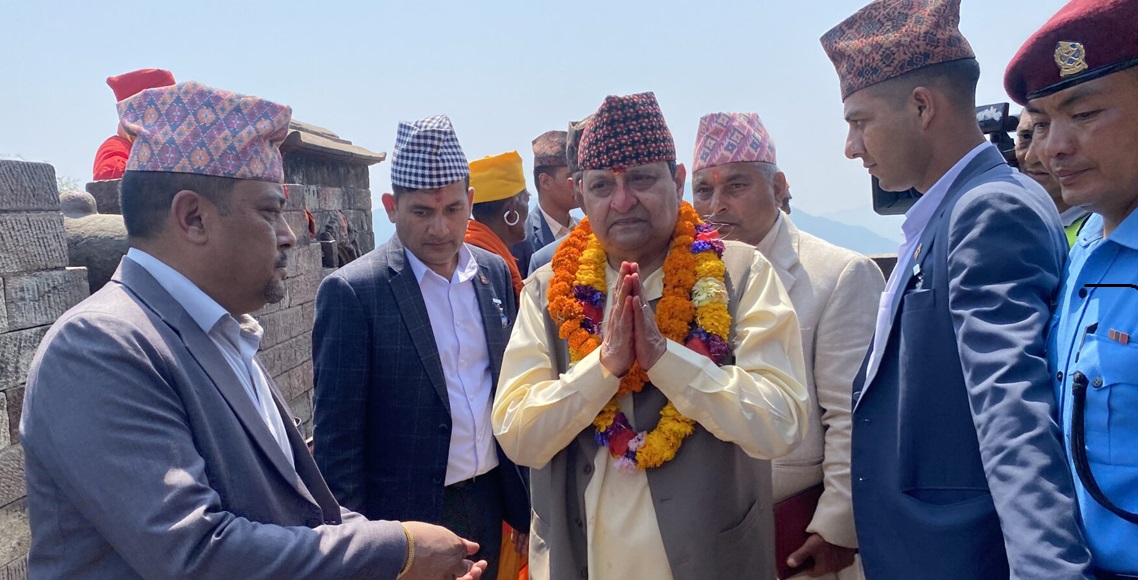 Former King Gyanendra calls for peace & fearless action in Nepal