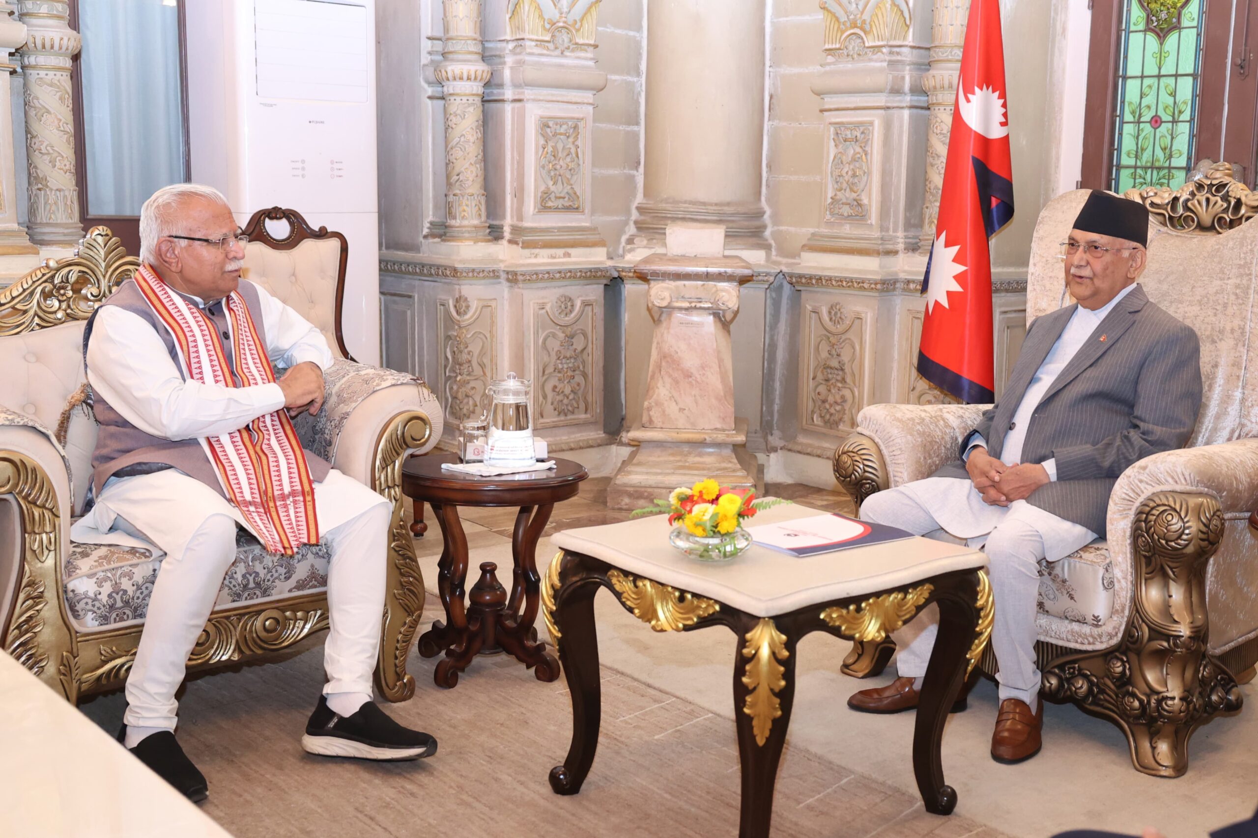 Indian Power Minister Khattar meets PM Oli, discusses energy cooperation (photos)