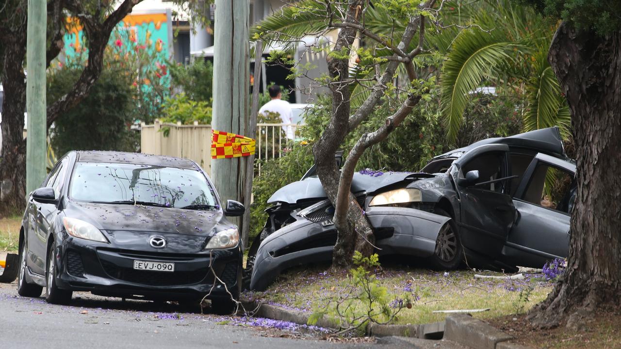 2 dead, 2 injured in crash in southeastern Australia