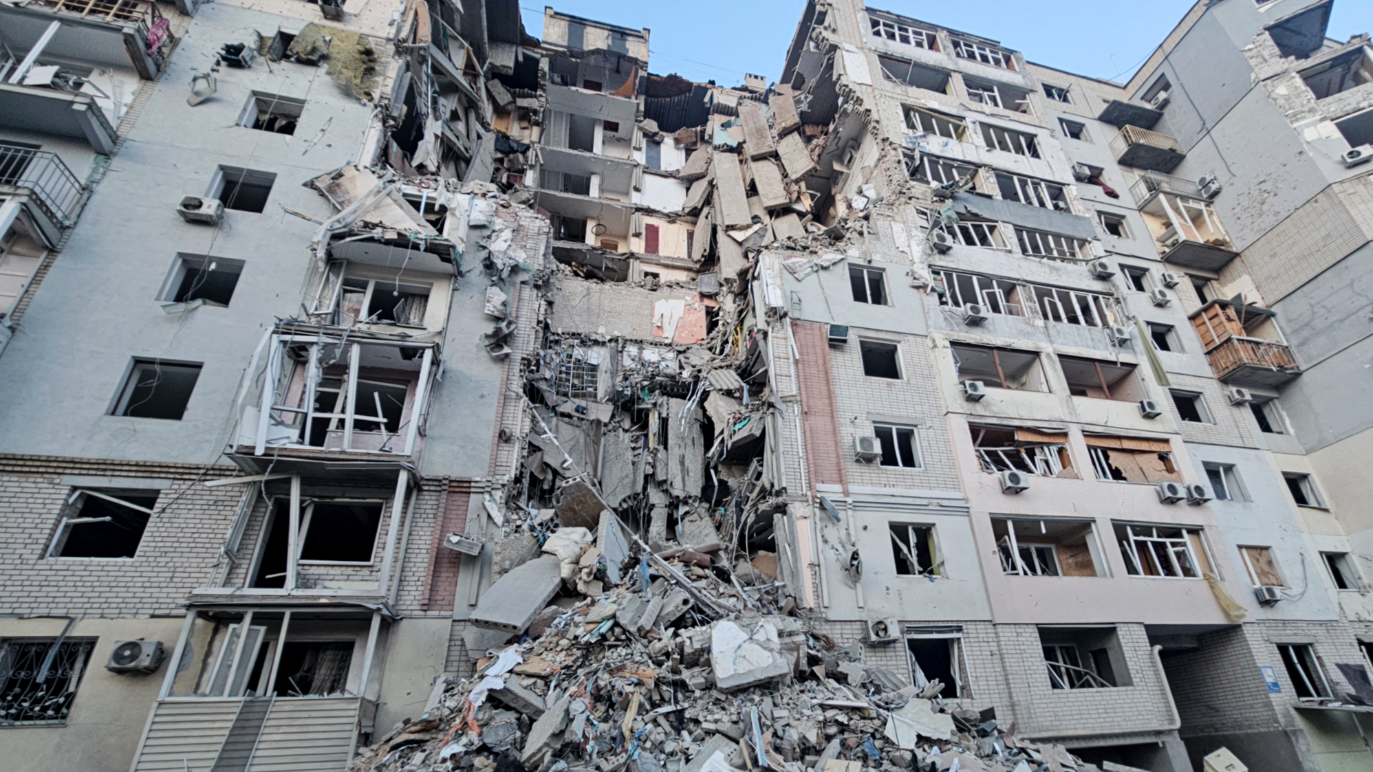 7 killed in Ukrainian drone strike on Kherson market