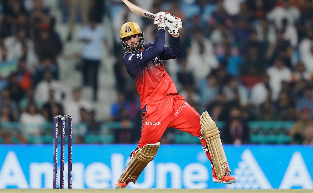 RCB chases 228 to seal IPL playoff spot with historic win