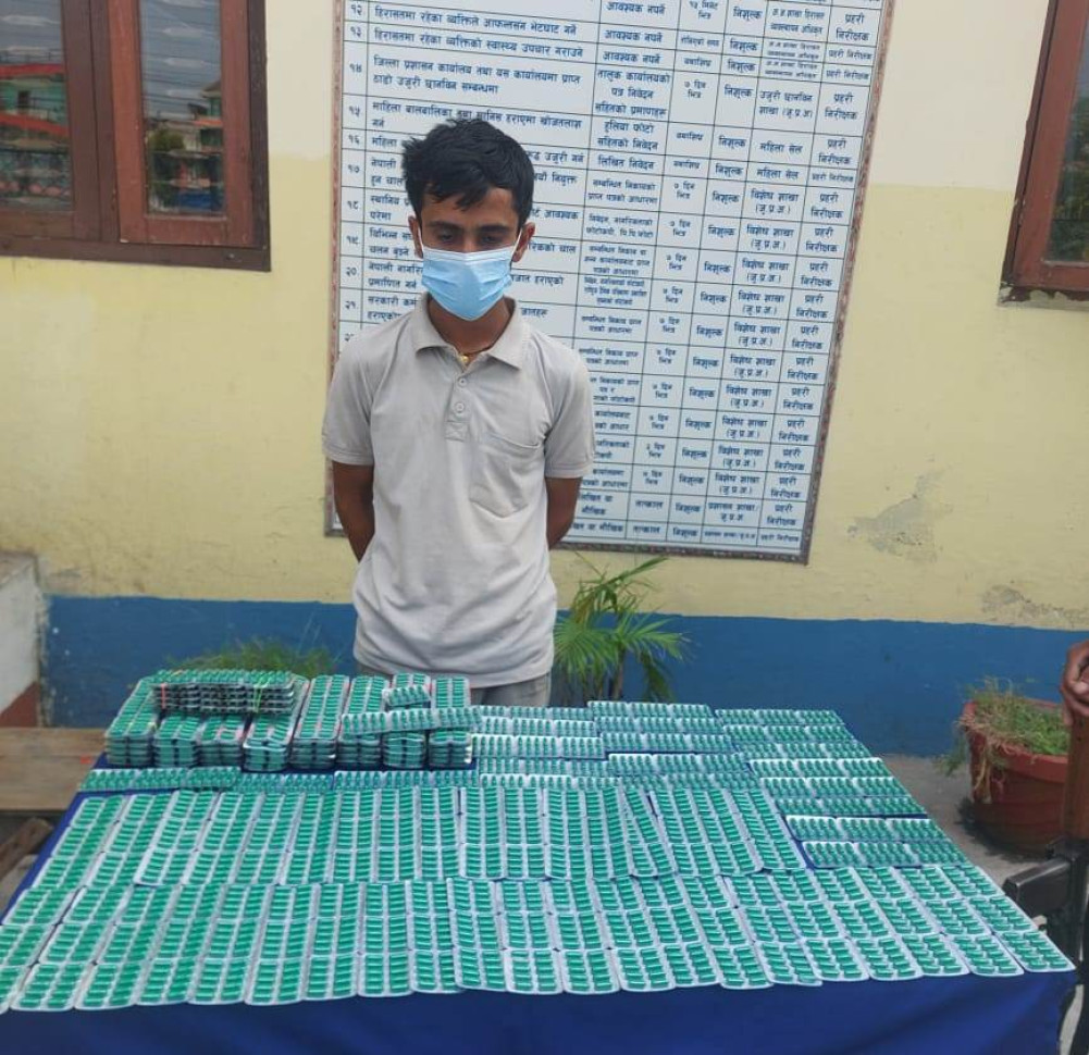 Man held with 4,500 tablets of Tramadol