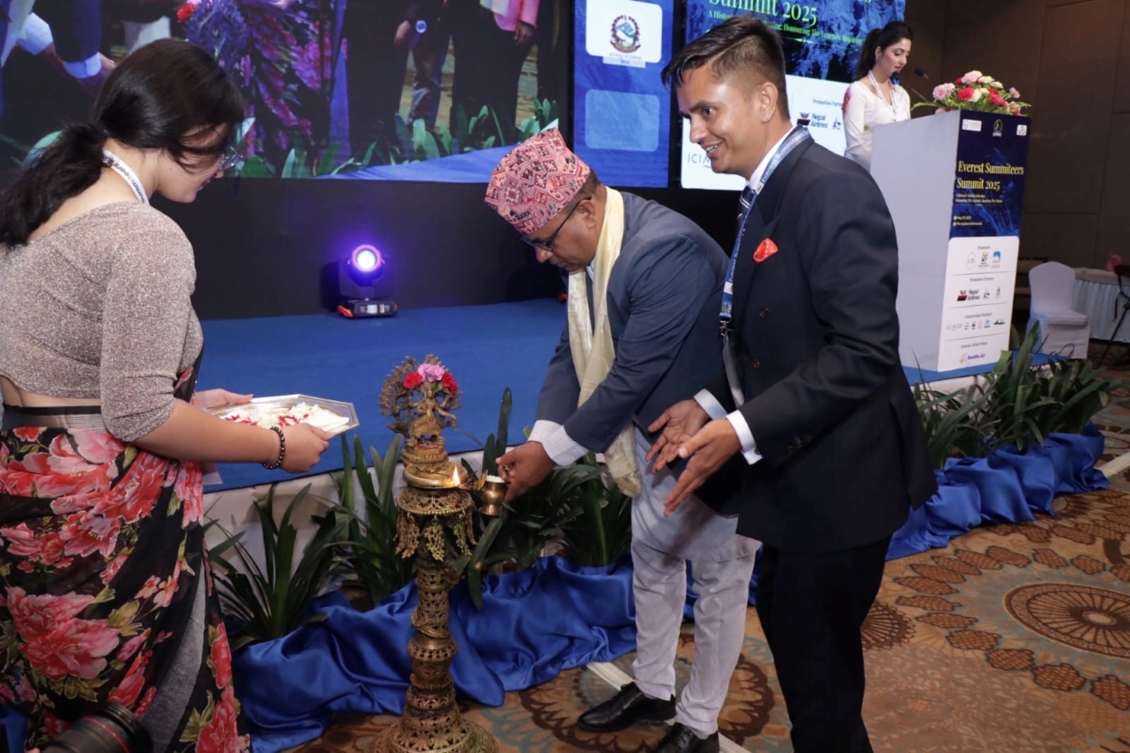 Everest Summit 2025 calls for global unity to protect himalayas