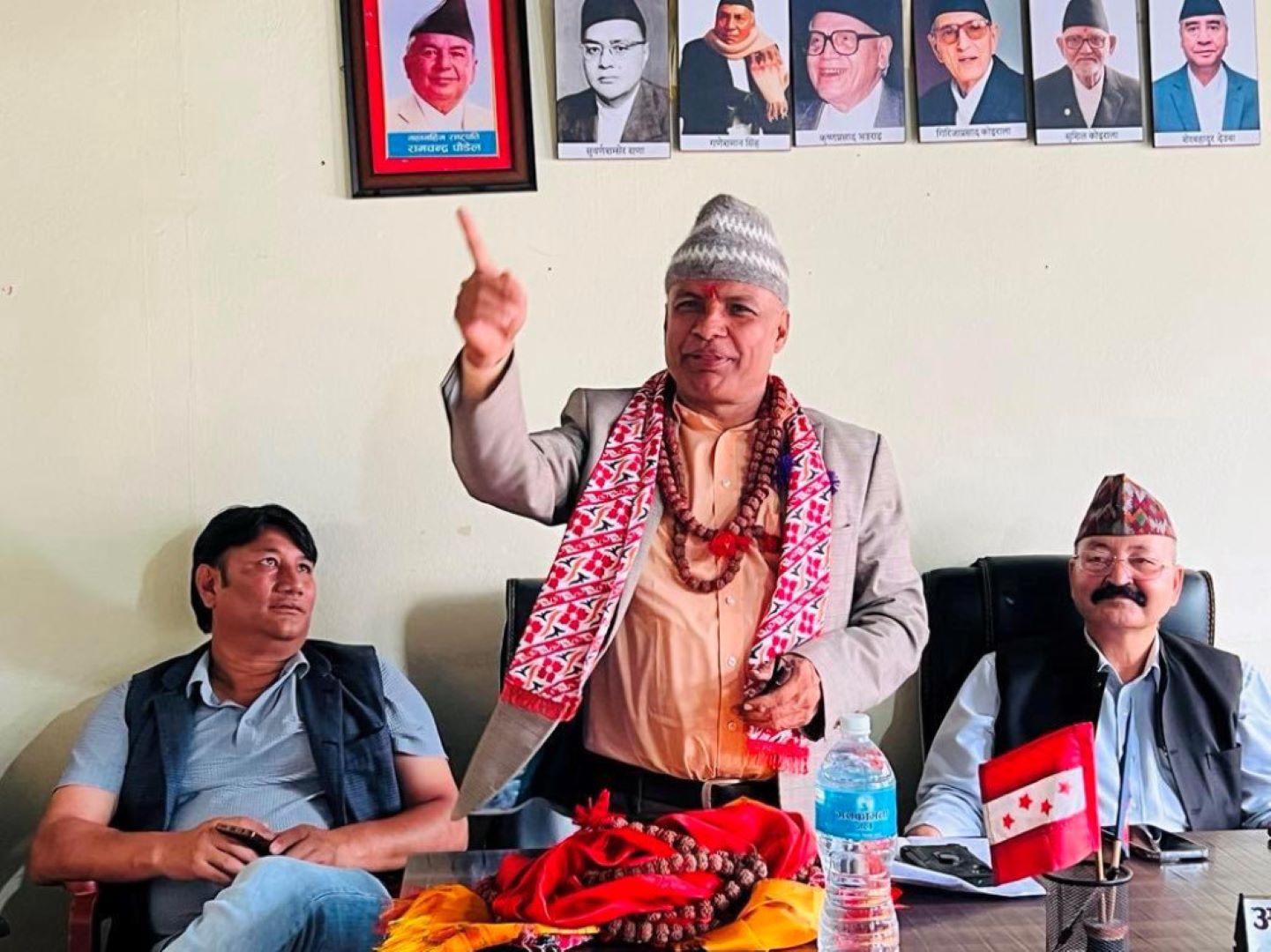 Pressure mounts for Home Minister Lekhak’s resignation