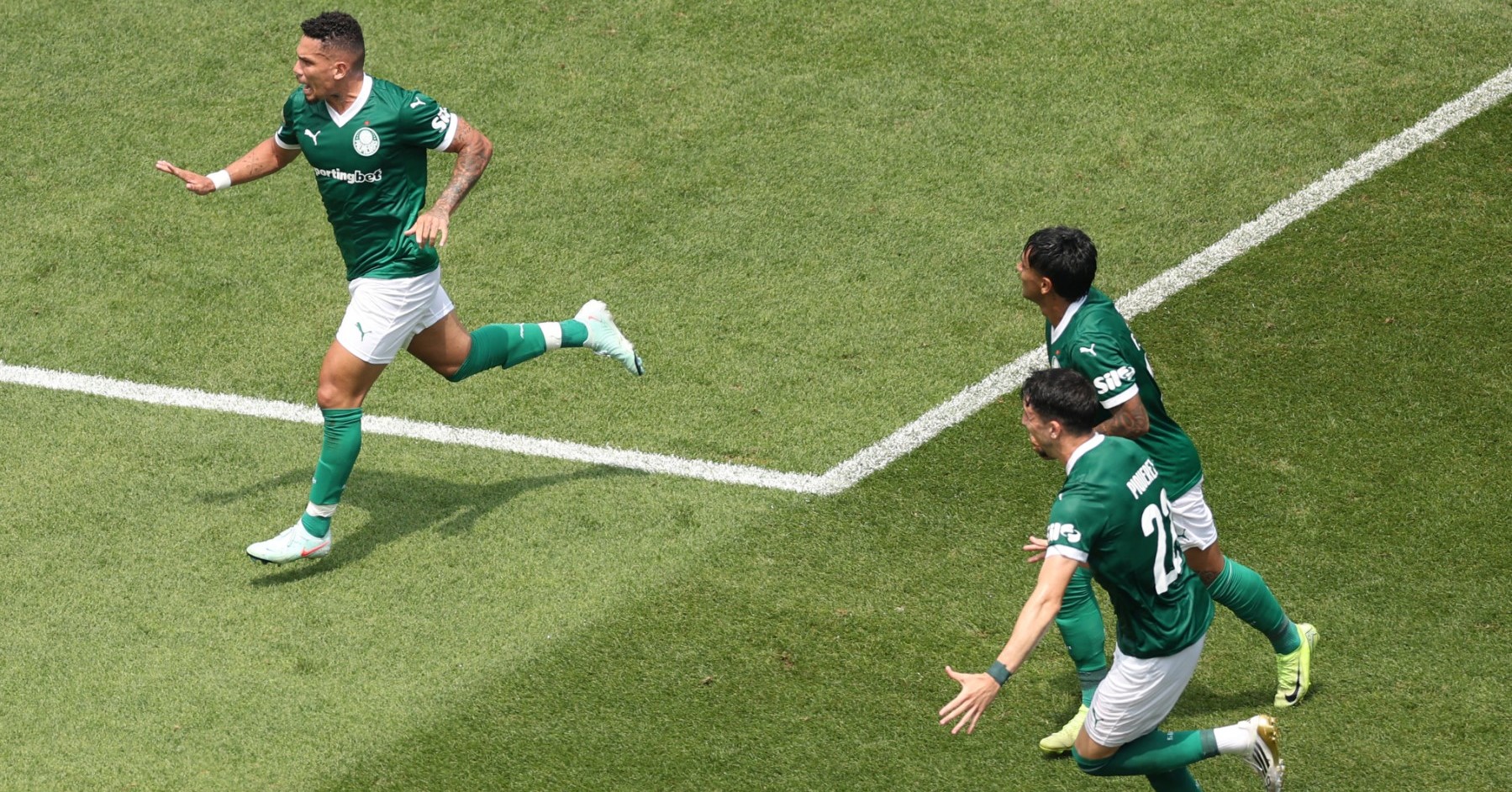 Palmeiras edge Botafogo to reach Club World Cup quarters