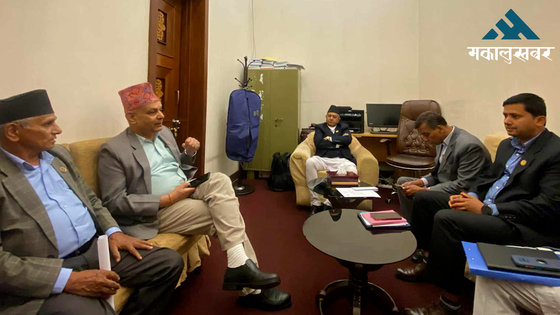Speaker Ghimire holds talks to end House deadlock
