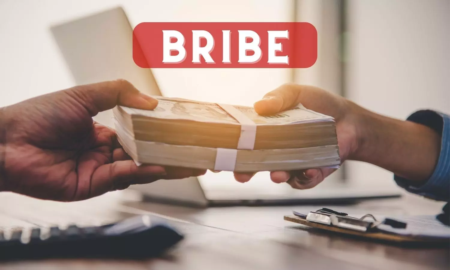 Kalyanpur Mayor caught red-handed taking Rs 1 lakh bribe