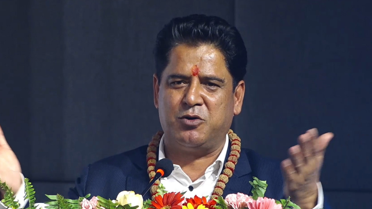 Open border posing major trade challenges: Industry Minister Bhandari