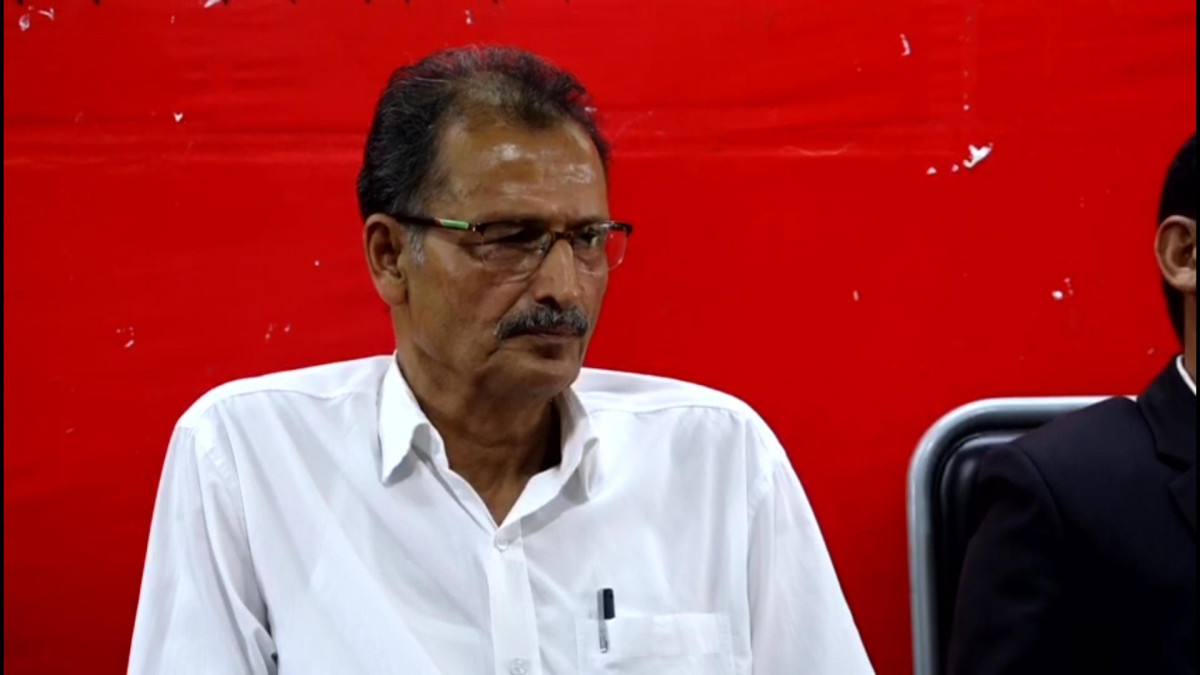 Maoist Centre decides to dismantle factions in party