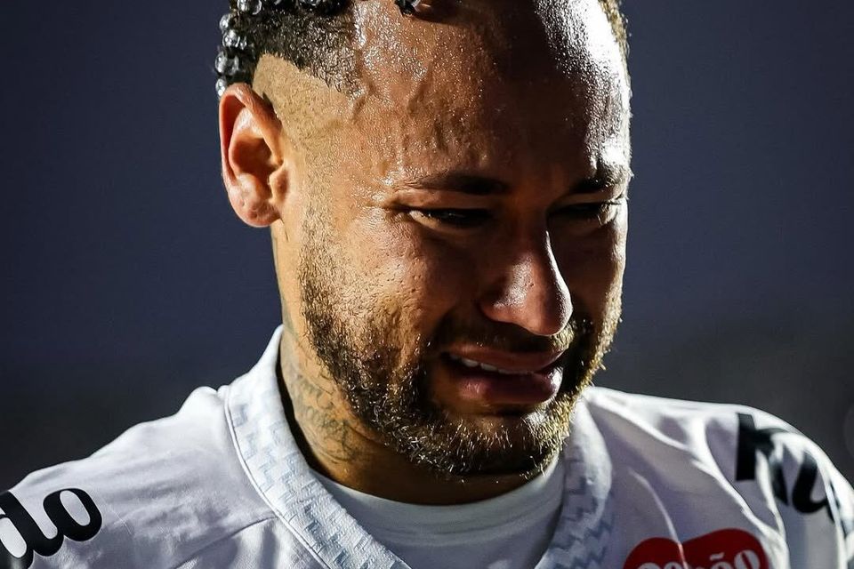 Neymar in tears as Santos suffer historic 6-0 defeat to Vasco da Gama