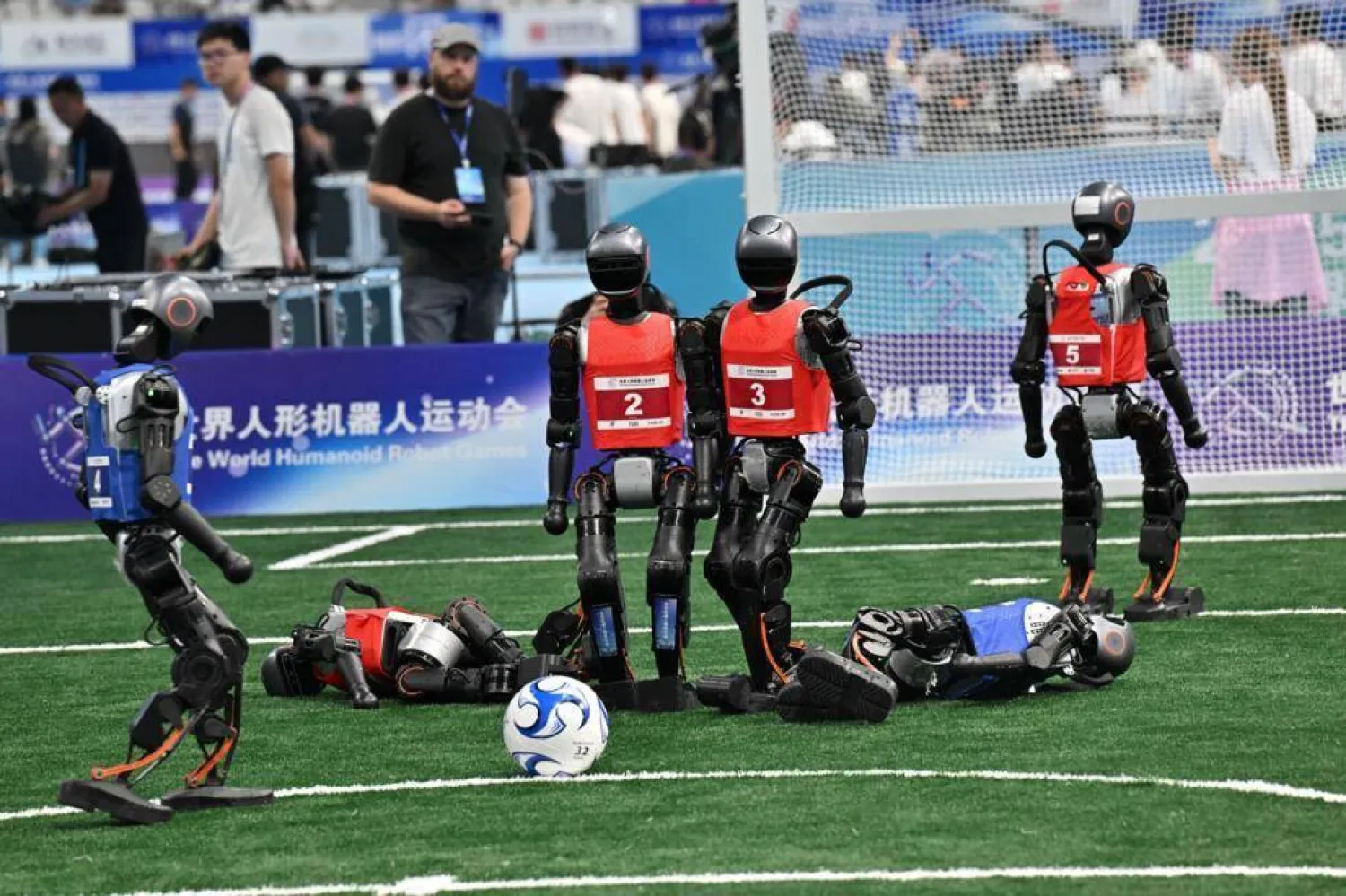 World’s first humanoid robot games begin in China