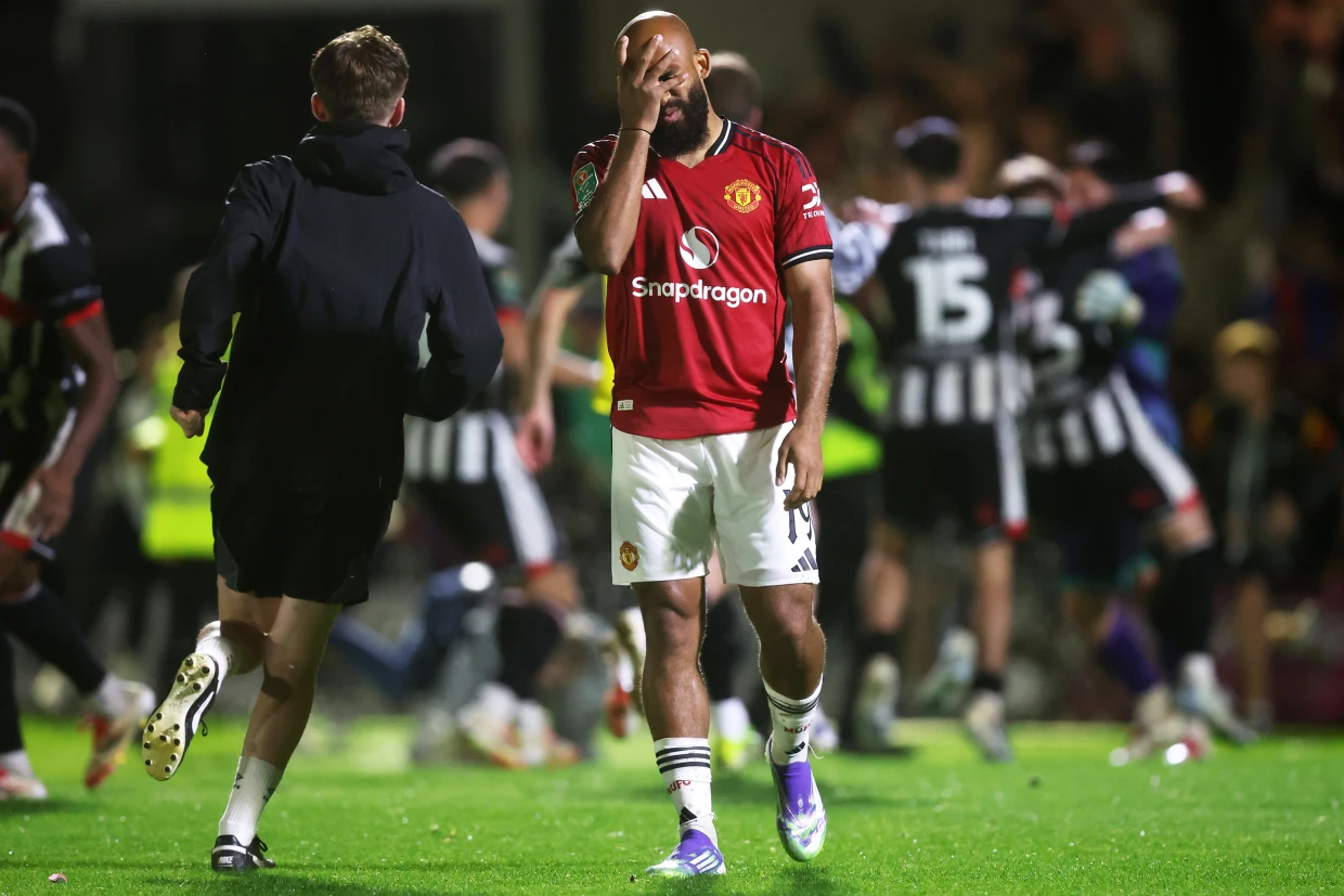 Manchester United stunned by fourth-tier grimsby, crash out of League Cup