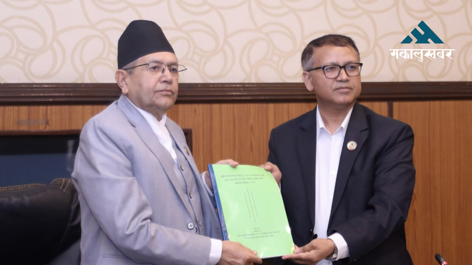 Probe committee on cooling-off period submits its report
