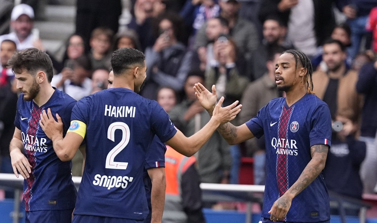 Barcola brace guides PSG to fourth straight Ligue 1 win, maintains top spot