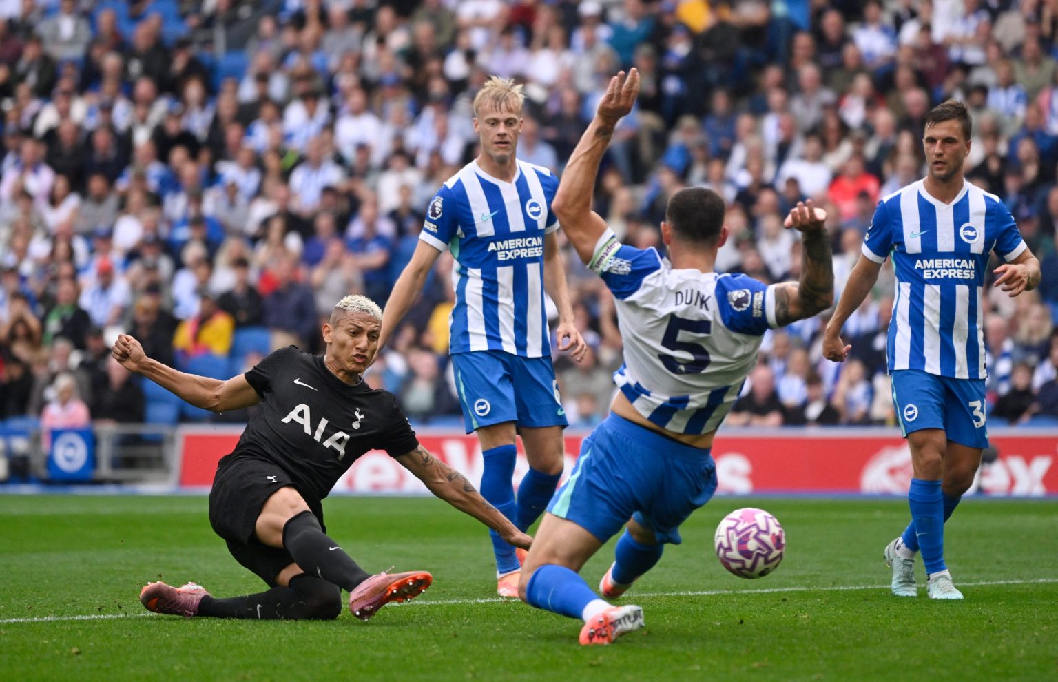 Premier League round-up: Brighton Squander 2-0 lead, Tottenham rescue point