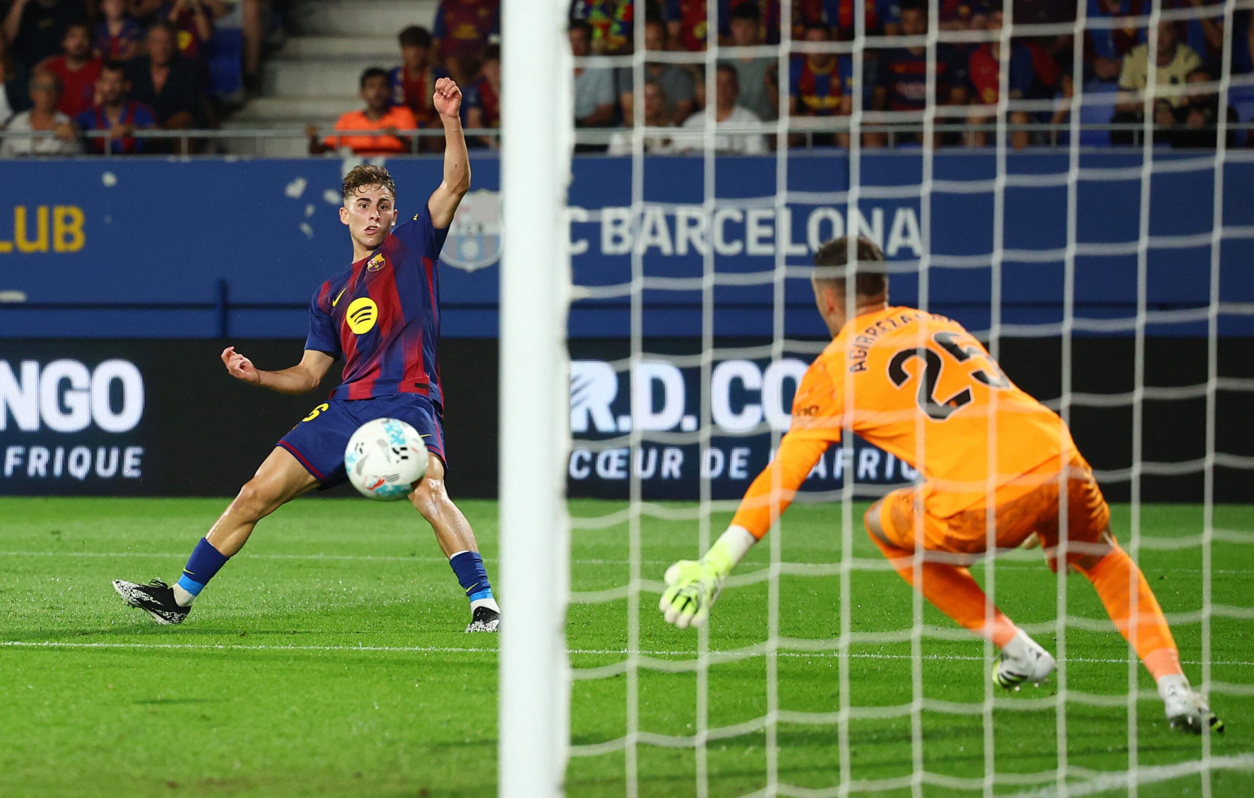 Barcelona thrash Valencia 6-0 to climb La Liga standings
