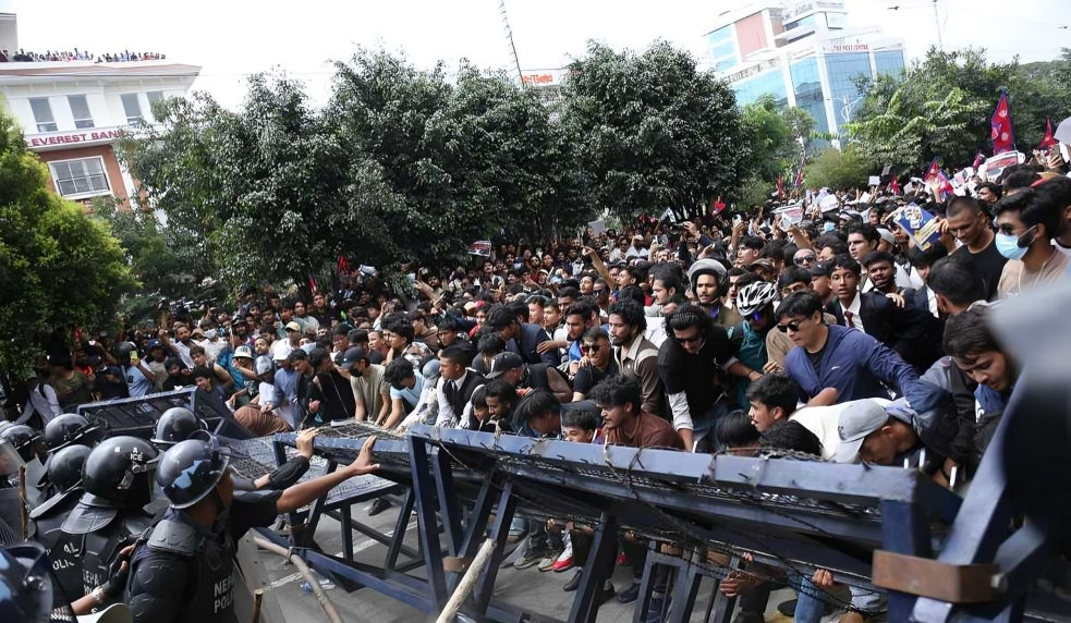 Gen Z protestors storms restricted zone, tensions with police