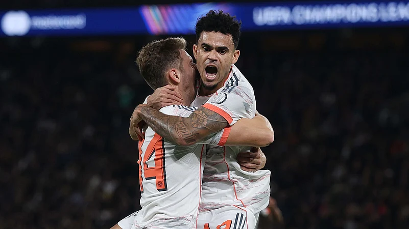 10-man Bayern stun PSG 2–1 in Champions League clash