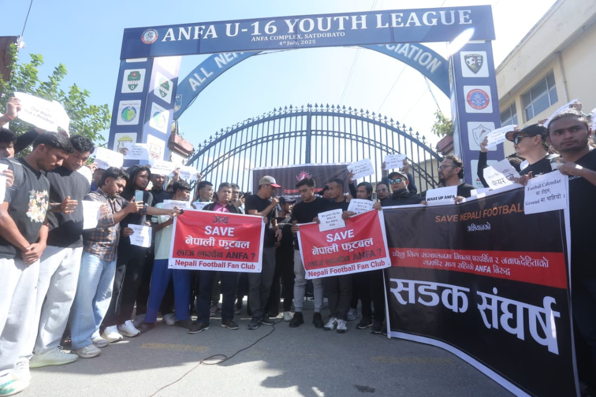 Stakeholders protest mismanagement in Nepali football (photos)
