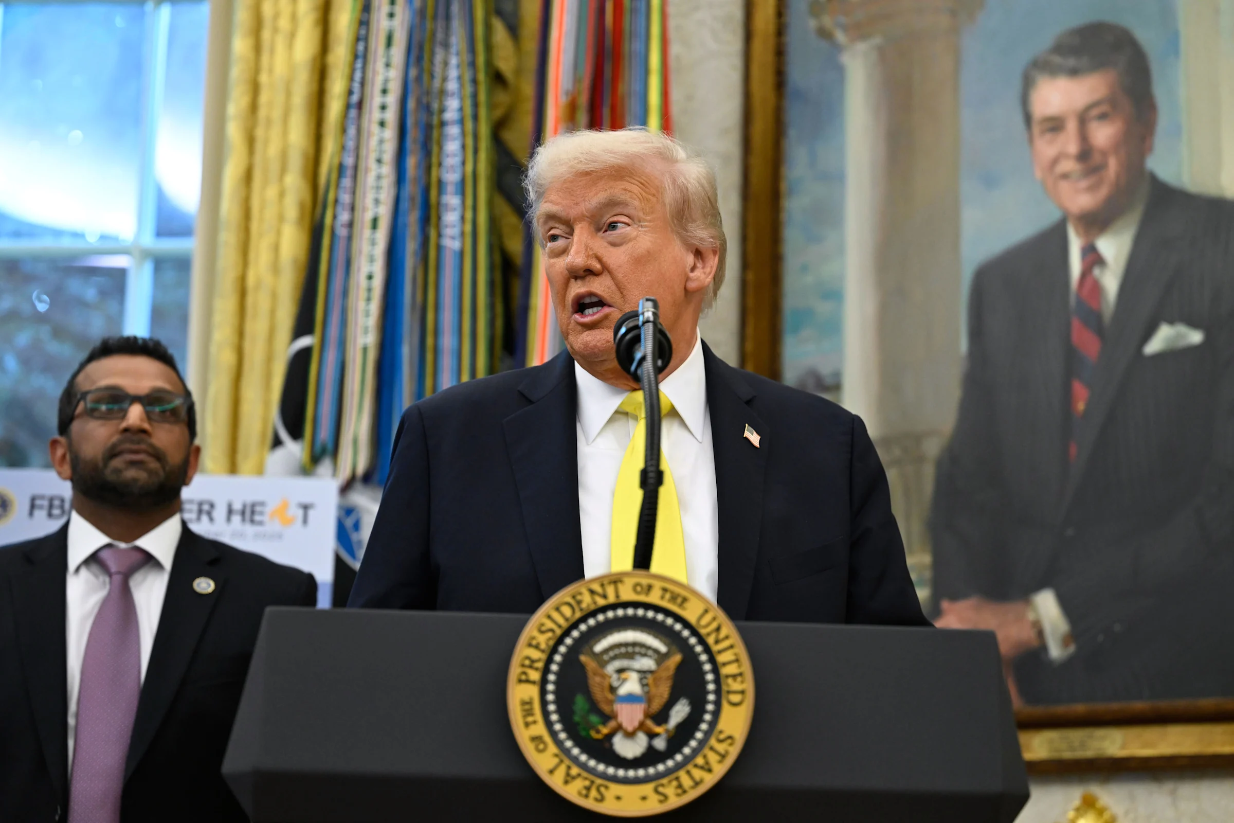 Trump threatens Canada with 50% tariff on aircraft sold in US, expanding trade war