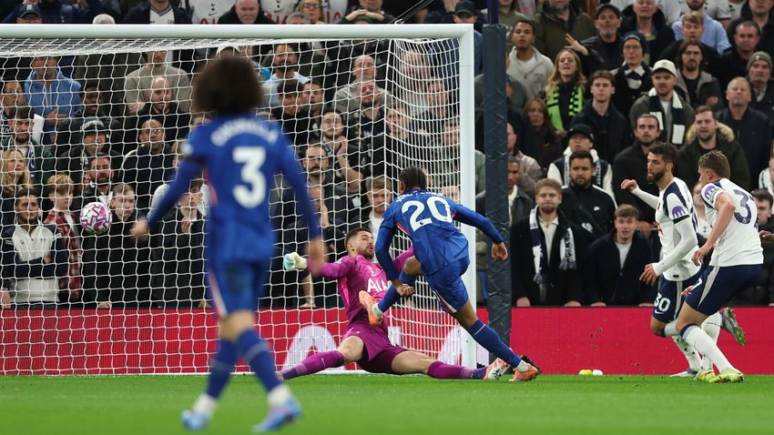 Liverpool end losing streak, Chelsea climb to fifth in Premier League