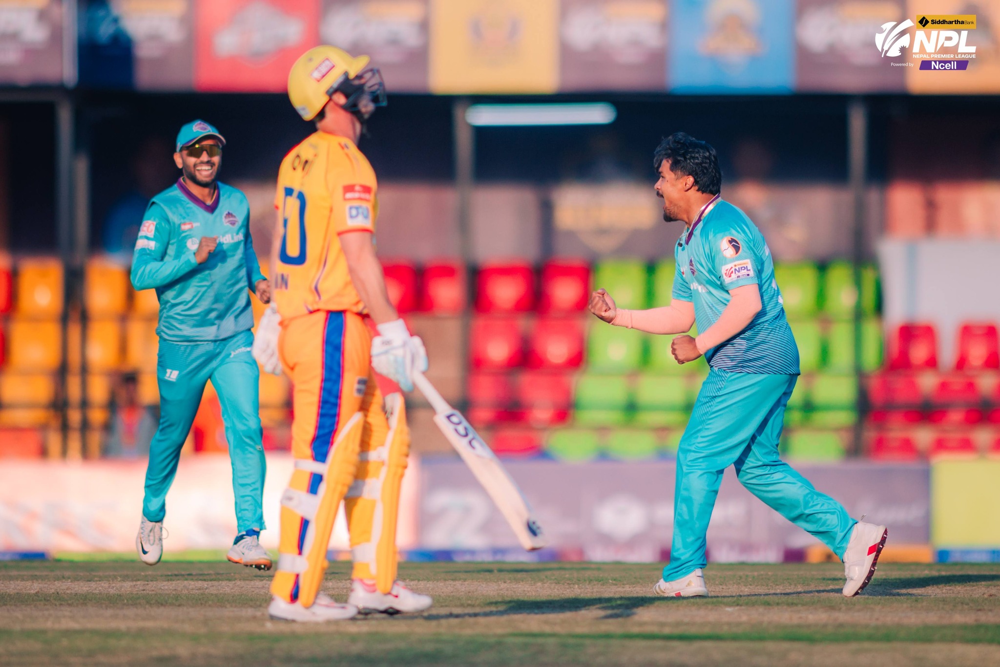 Sudurpashchim Royals struggle against Kathmandu Gorkhas