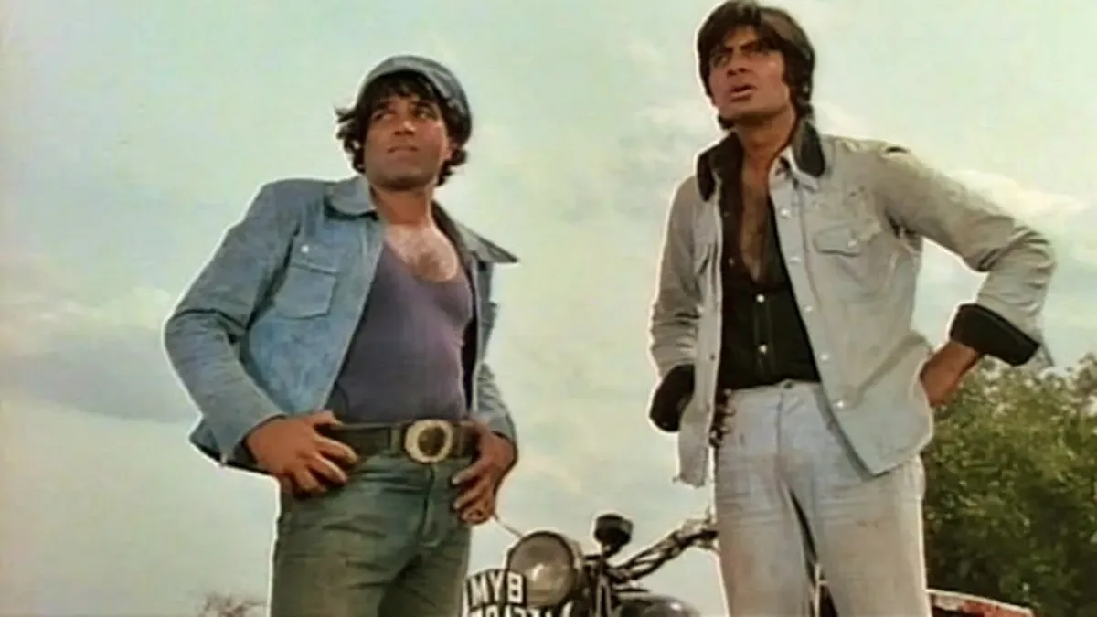 Dharmendra dies: Amitabh Bachchan’s emotional tribute to his Sholay co-star leaves fans emotional: ‘A vacuum…’