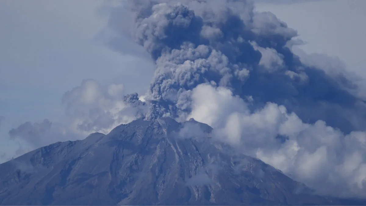 Ethiopia volcano ash disrupts Kathmandu flights