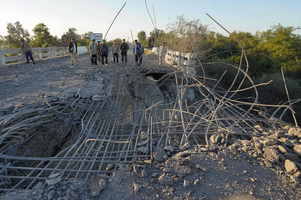 Cambodia says Thailand escalated strikes during border talks