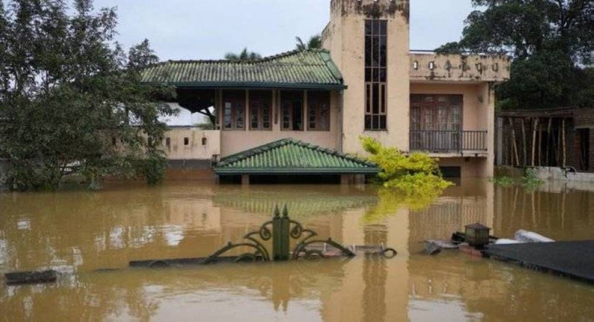 India to provide $450 million to cyclone-ravaged Sri Lanka
