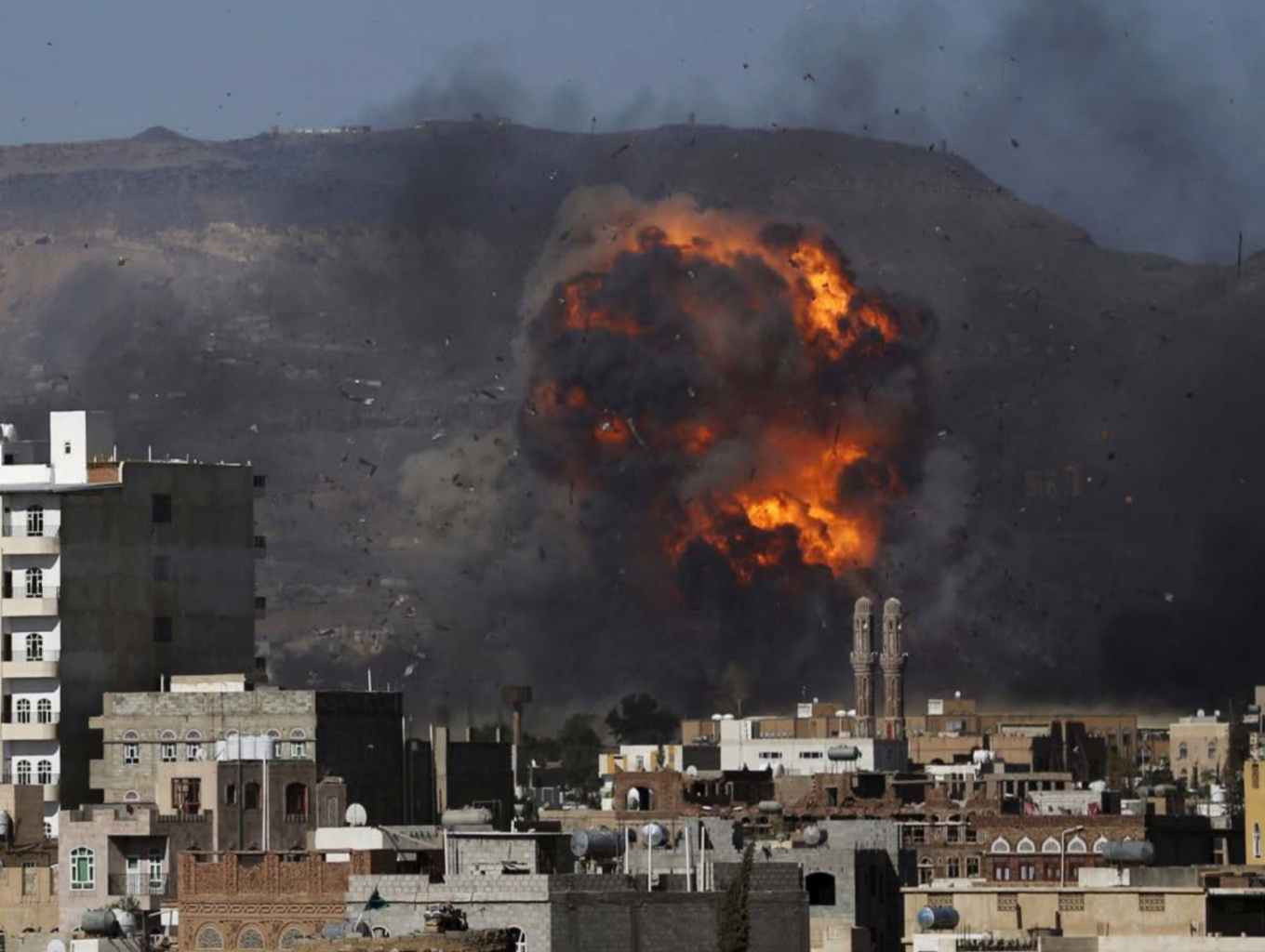 Saudi Arabia bombs Yemen port over weapons shipment from UAE, issues warning to Abu Dhabi
