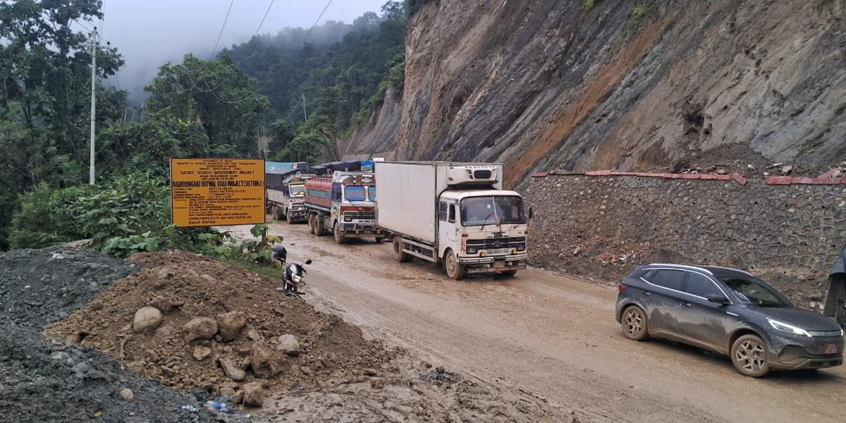 Travel on Daunne section of Narayangadh-Butwal road still not easy