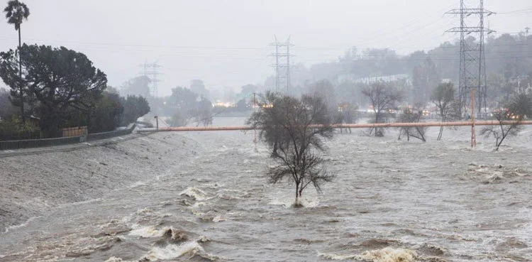 Major California storm brings heavy rain, snow, evacuations