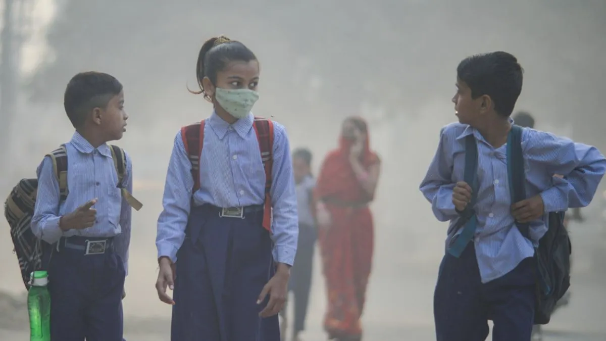 India’s Delhi to install air-purifiers in schools to combat pollution