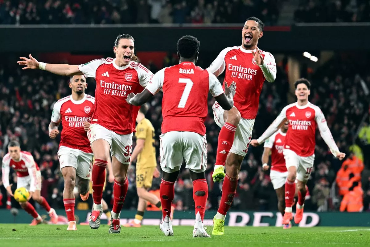 Arsenal beat Crystal Palace on penalties to reach League Cup semis