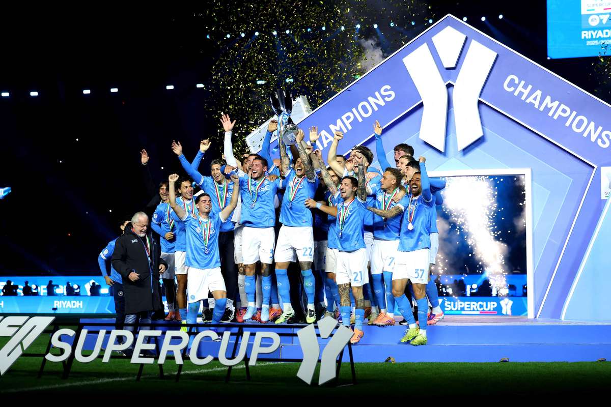 Napoli Beat Bologna 2-0 to Claim Italian Super Cup