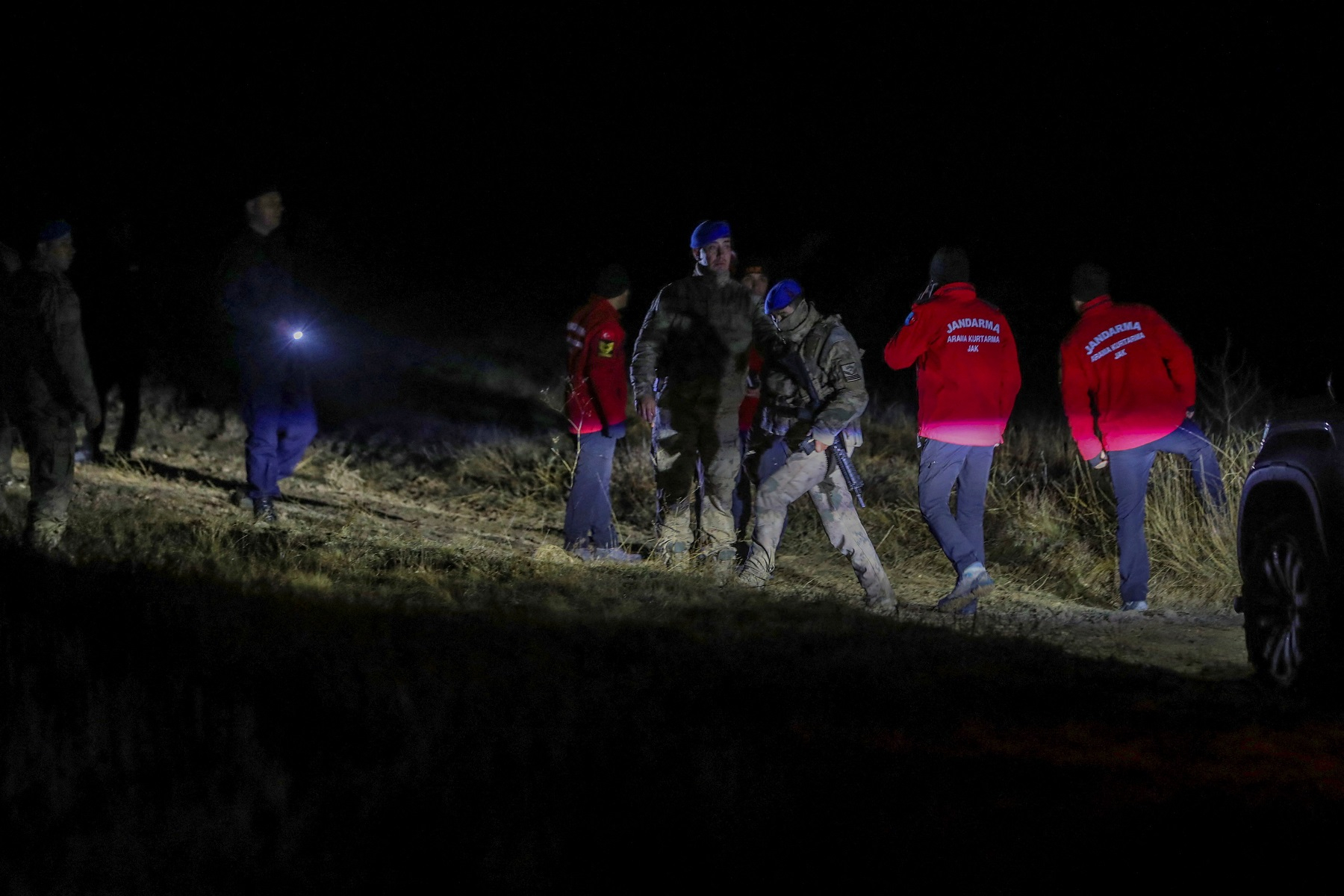 Turkey recovers black box from crashed plane