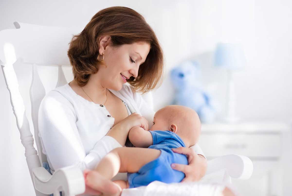 Officials warn against breast milk substitutes, urge exclusive breastfeeding