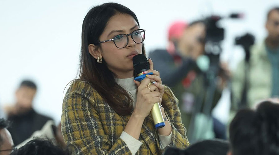 Raut calls Congress turmoil a sign of healthy democracy