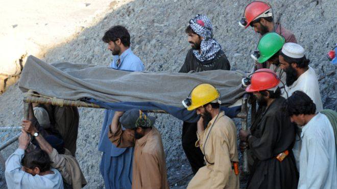 4 miners killed by carbon monoxide poisoning in N. Afghanistan