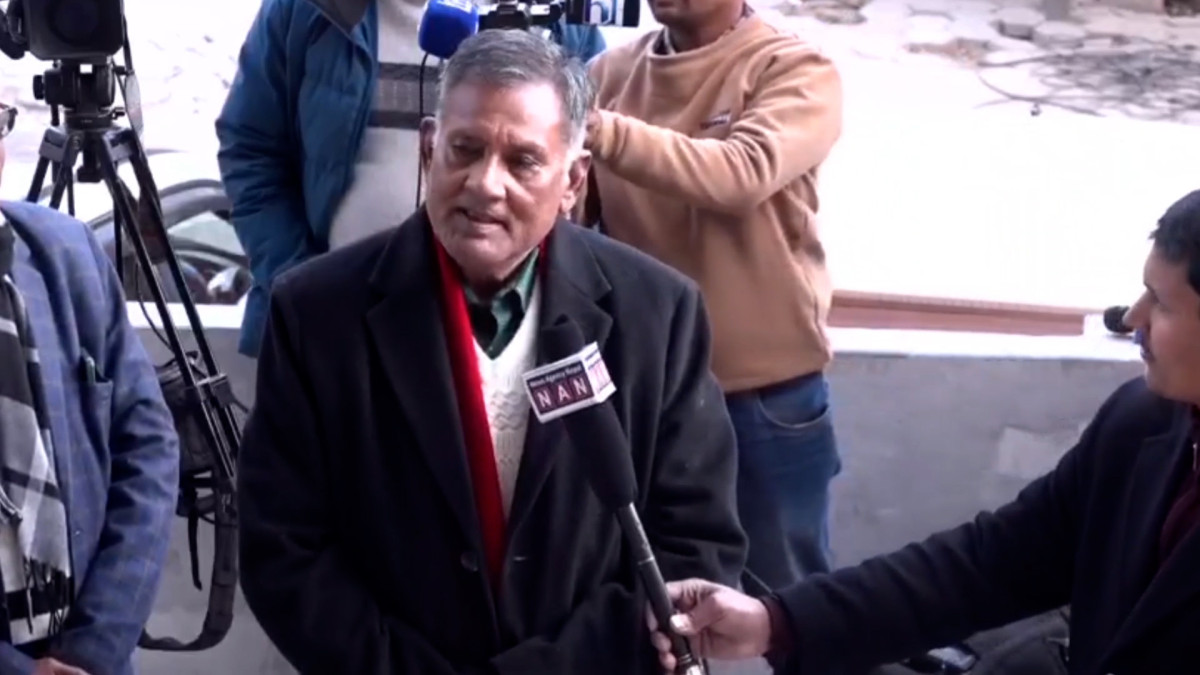 Congress calls for special convention, backs Gagan Thapa for PM