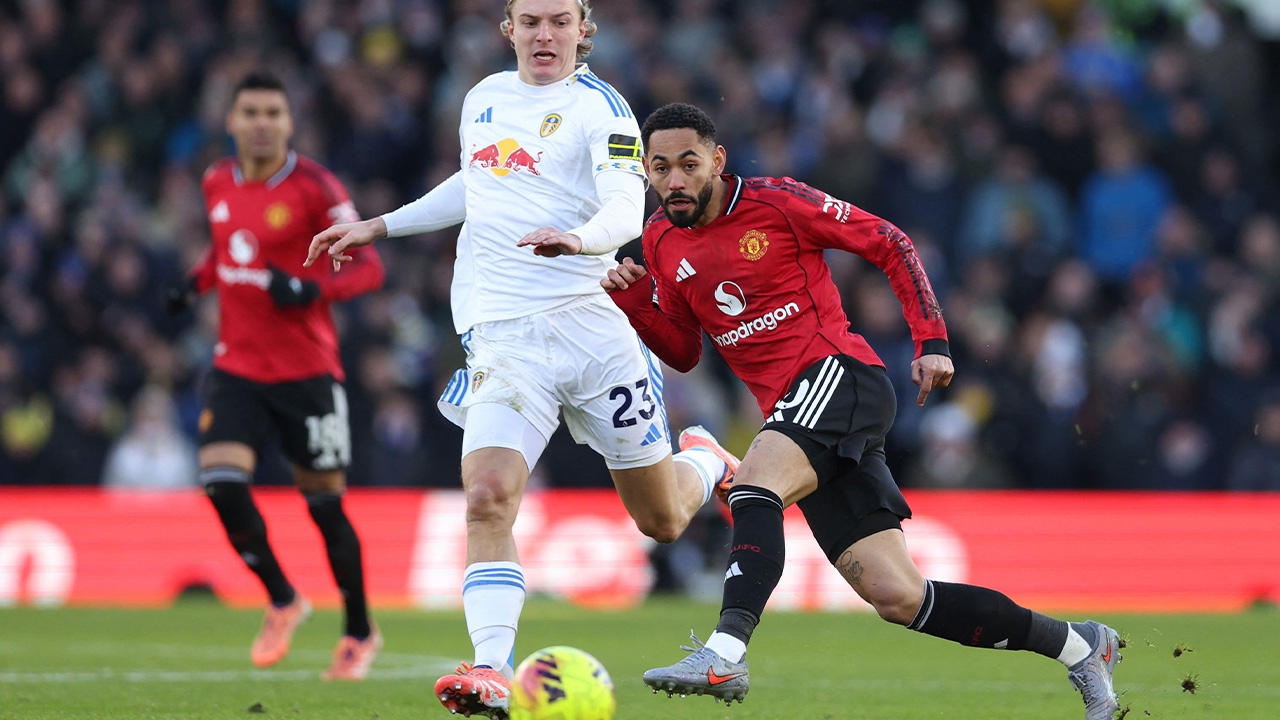 Manchester United salvage point in 1–1 draw at Leeds United