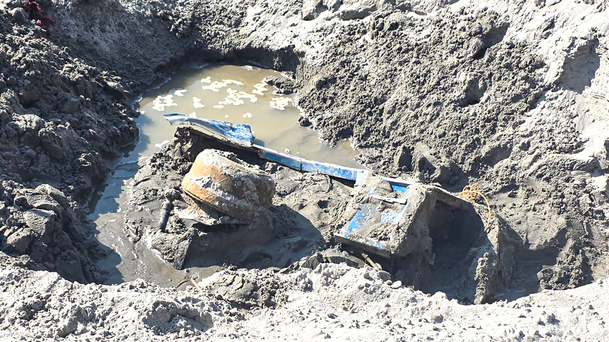 Bus debris found on Trishuli; suspected from Simaltal crash