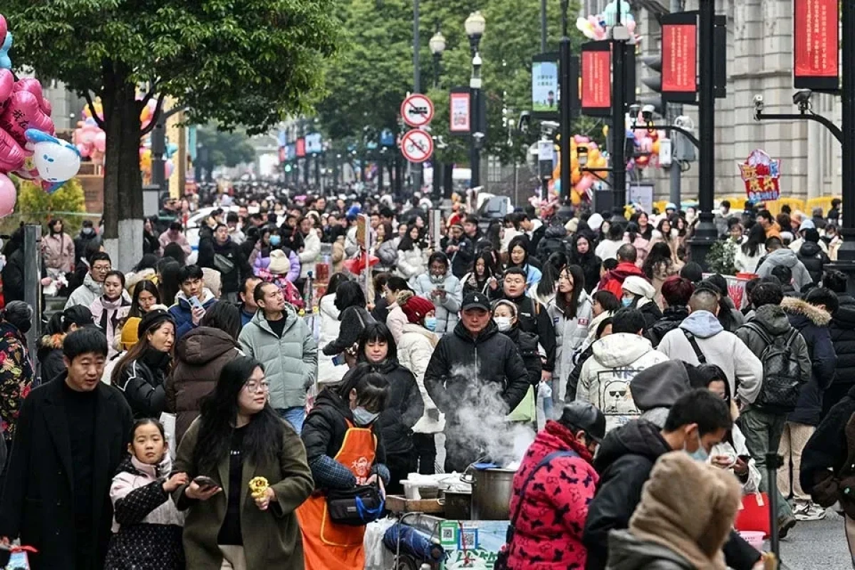 China’s population falls for fourth straight year