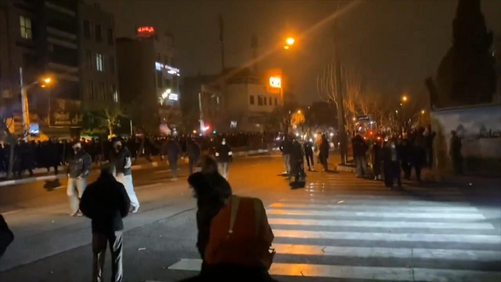 ‘There wasn’t even time for CPR’: Iran medics describe hospitals overwhelmed with dead and injured protesters