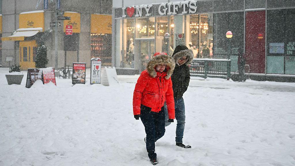 Historic winter storm kills at least 10 across US