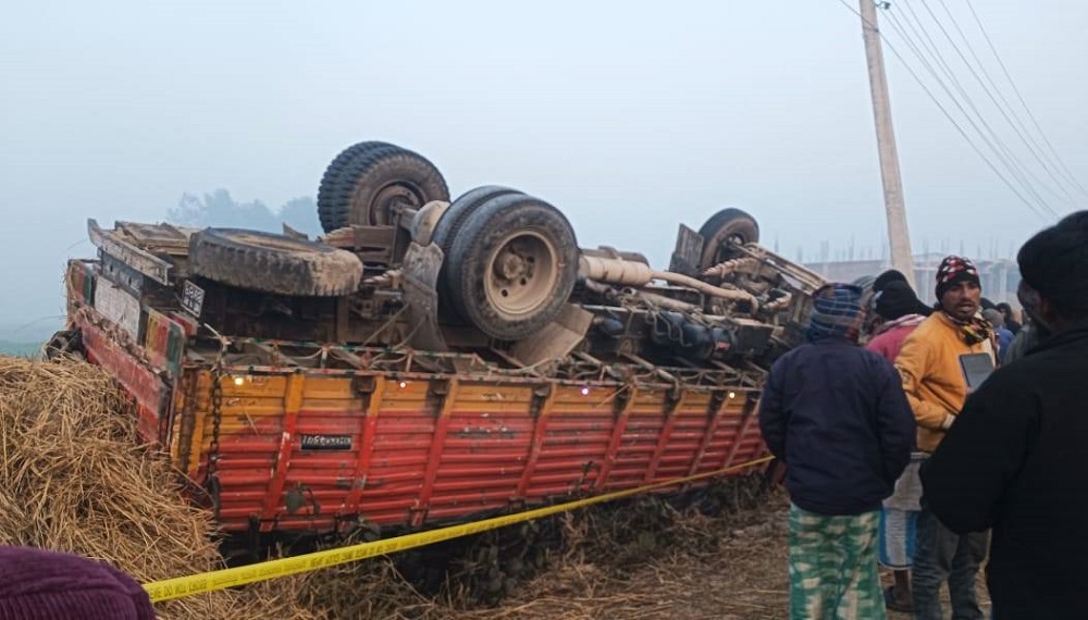 Five dead as truck overturns in Sunsari