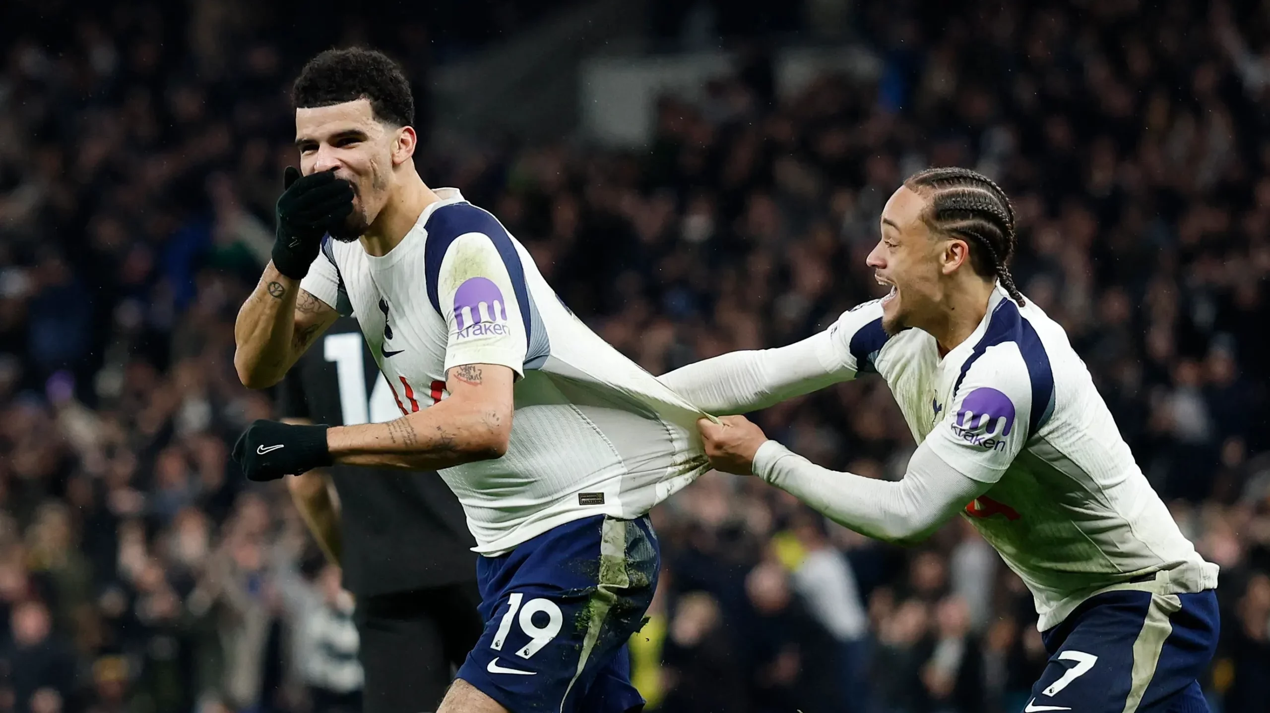 Manchester City held as Solanke inspires Tottenham comeback